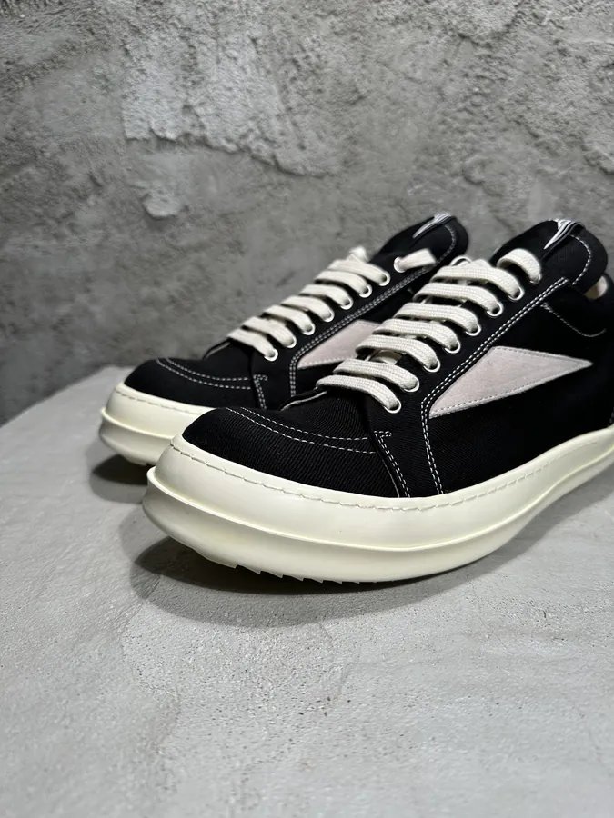 RI OWENS 2025SS Statement Canvas Low Top Sneaker