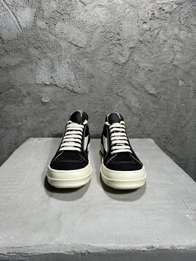 RI OWENS 2025SS Statement Canvas Low Top Sneaker