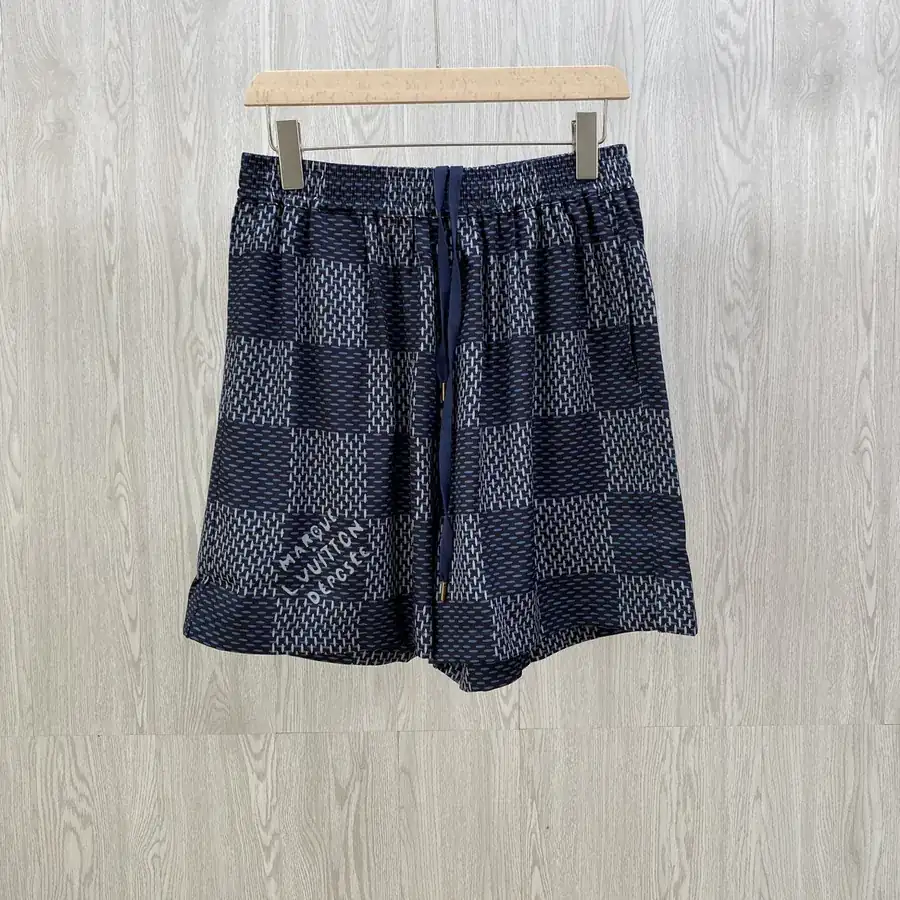 P210 Pharrell Williams Collaboration 1V Checkered