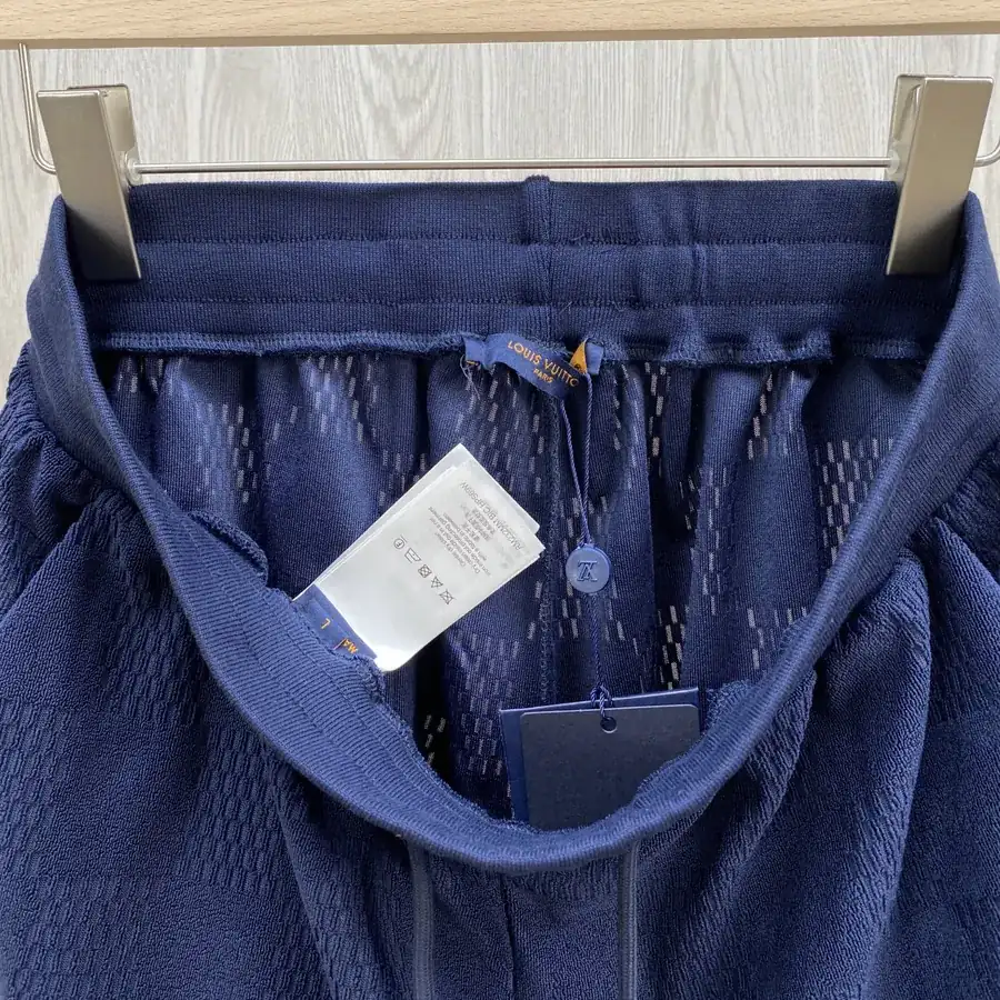 1V Damier Embroidered Cotton Shorts