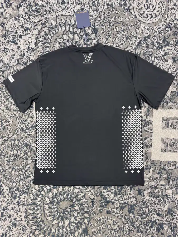 Vuitton Seasonal New Tech T Shirt