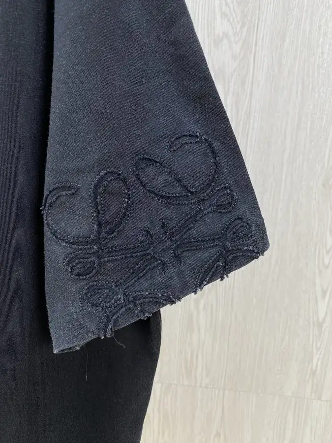 LOE Embroidered情侣款Round Neck Short Sleeve T恤