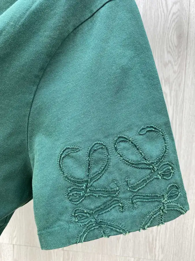 LOE Embroidered情侣款 Round Neck Short Sleeve T shirt