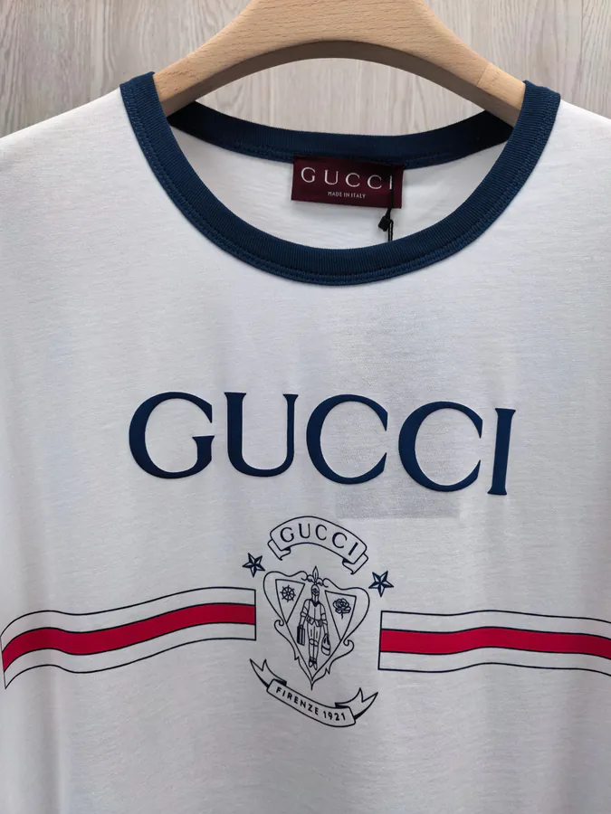 GU Traveler Print Round Neck Short Sleeve T shirt