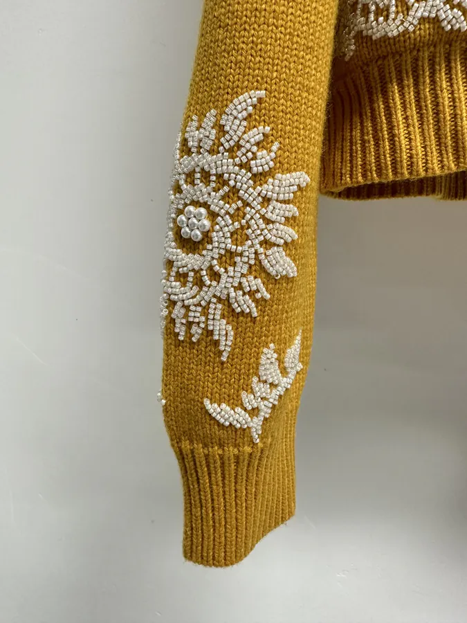 P990 Handmade Sweater from Lü Family