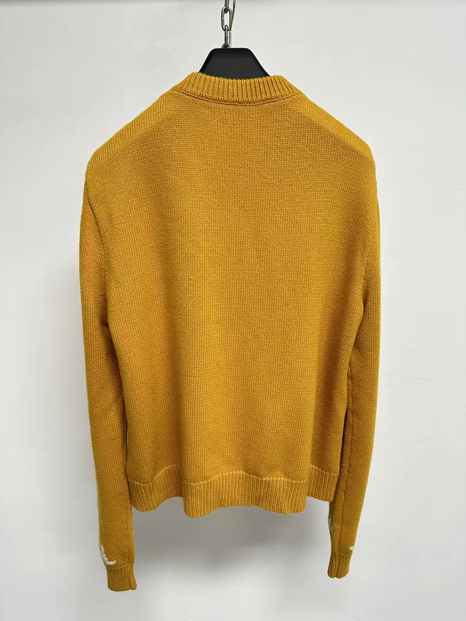 P990 Handmade Sweater from Lü Family