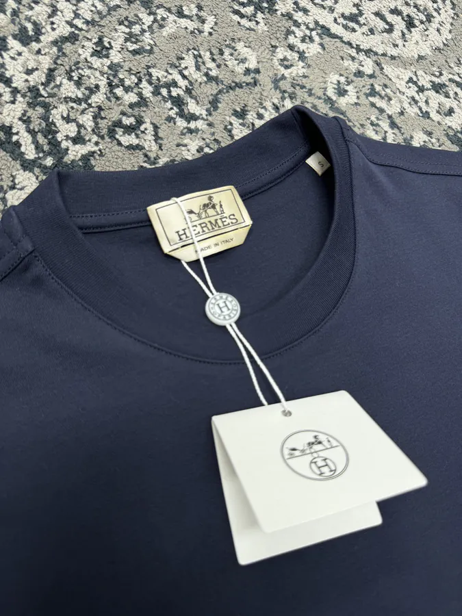 H Family's Season New 'Piqures Sellier' T Shirt