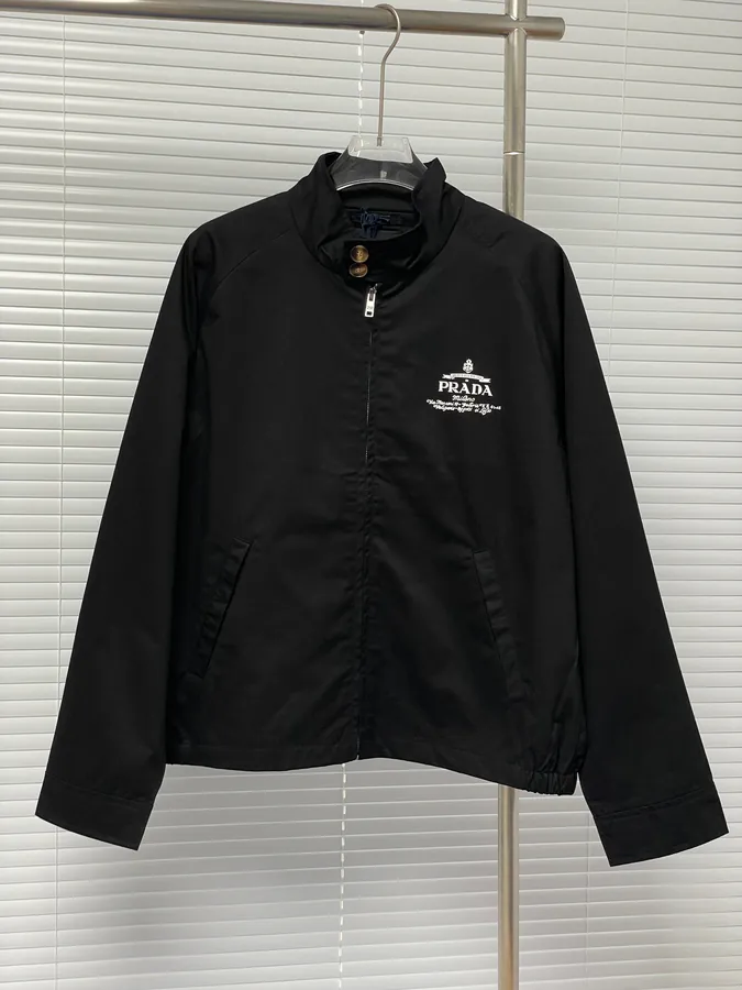 PRD Jacket Minimalist Sporty Design, Zip and Button Collar