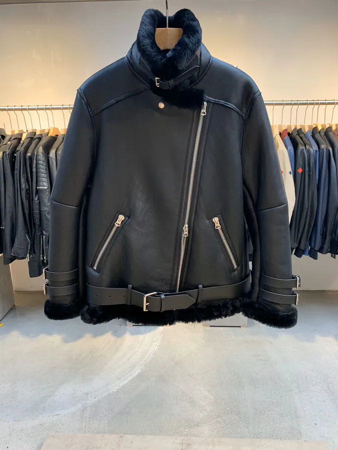 ACNE 皮毛一体情侣款 经典大版型