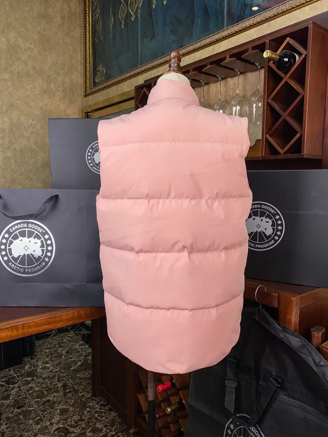 CANADA GOOES Men's & Women's Vest with Packaging Box