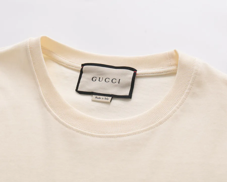 GU Logo Print T Shirt with Matching Rib Knit Official Quality
