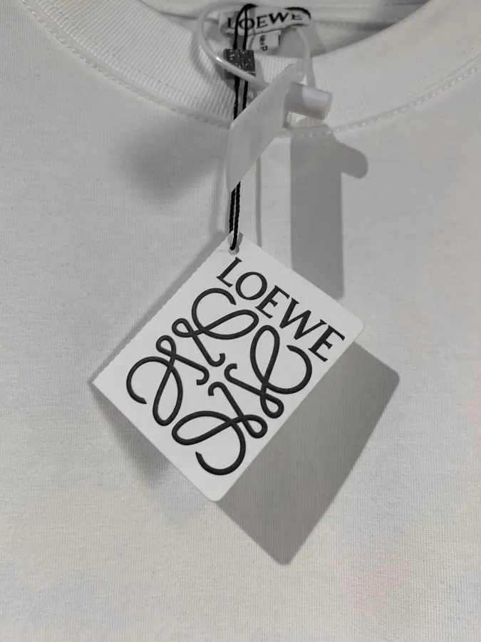 LOEW 罗意威 New Collection Hand Painted Pattern Round Neck Short Sleeve T Shirt