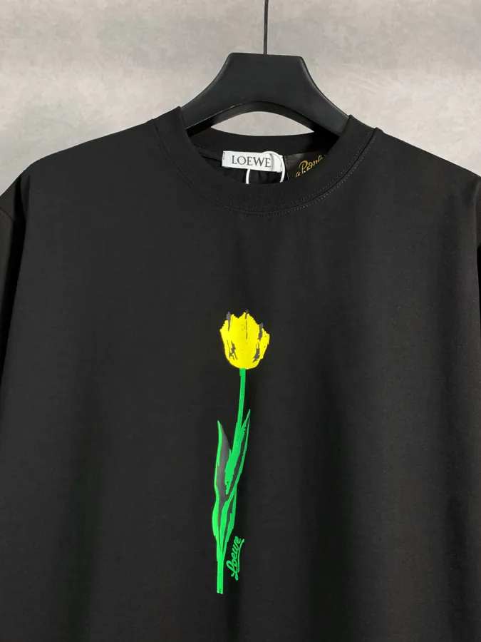 LOEW T恤 with Tulip Pattern, Ice Feel Sorona Fabric