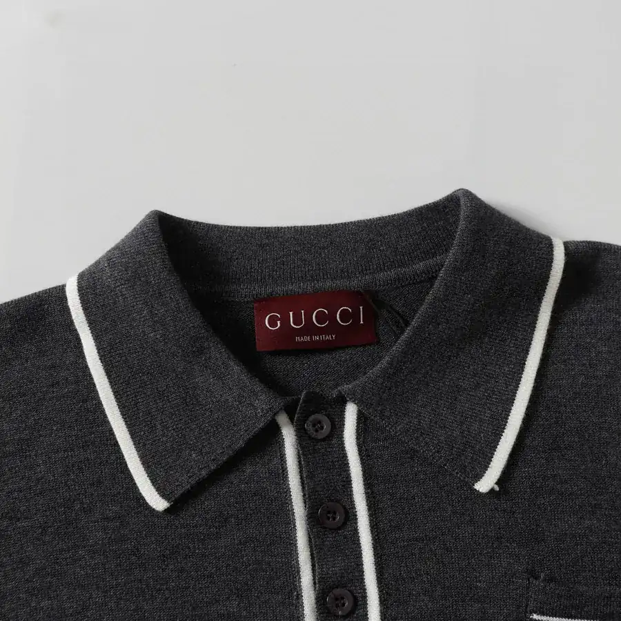 GU Original Quality Letter Pocket Cardigan