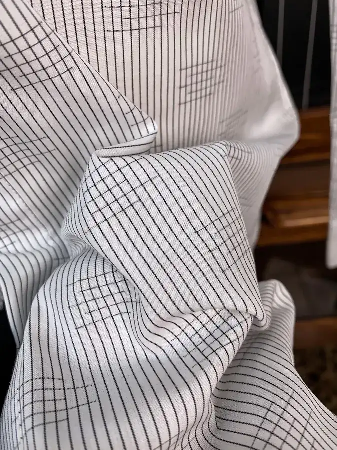 Zegna Gentlemen's Shirt Premium Fabric, Perfect Fit, Luxury Buttons