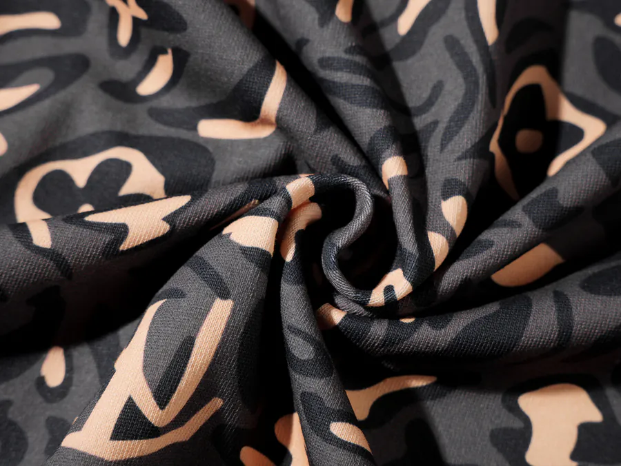 1V by Pharrell Williams X NIGO 25FW Collaboration T Shirt