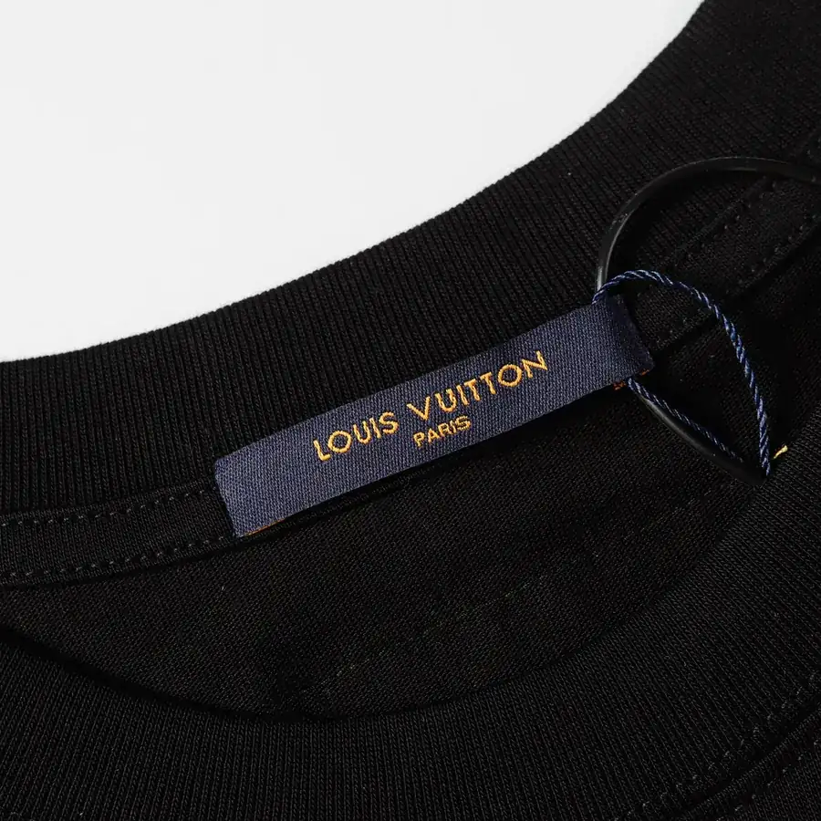 1V Valentino Spring Summer 2024 Color Gradient Logo Print T Shirt