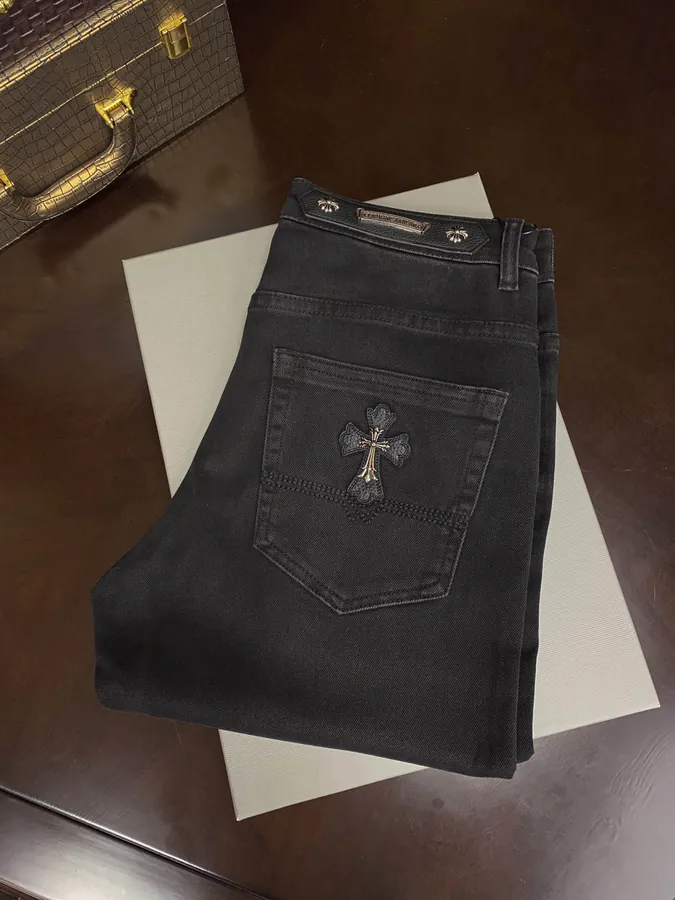 New Arrival Crocs Denim Pants Autumn Must Have