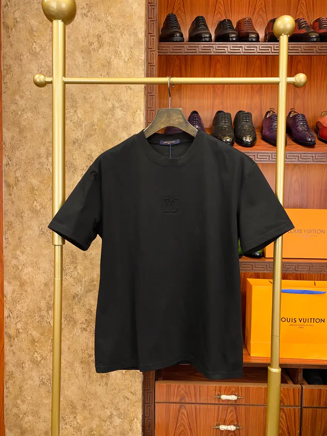 New Arrival! 1V Lucci Stylish and Modern Short Sleeve for Men and Women