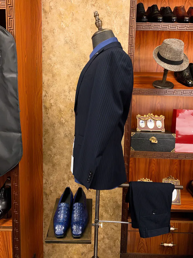 Ferragamo Noble Exclusive Men's Suit Set