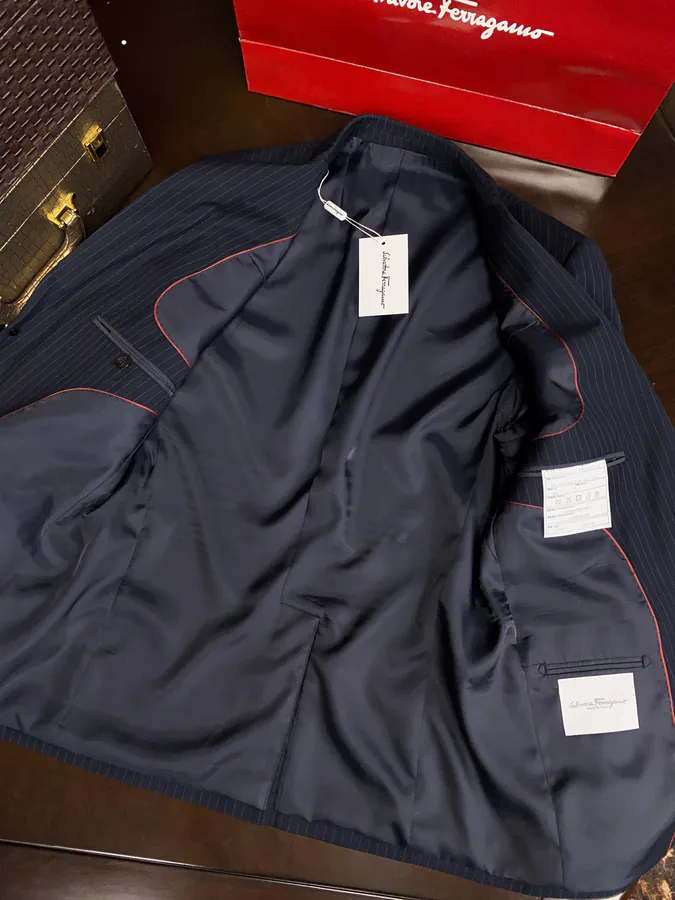 Ferragamo Noble Exclusive Men's Suit Set