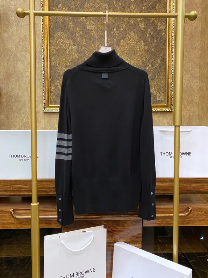 Thom Browne Original Wool Scarf with Classic Stripe Pattern