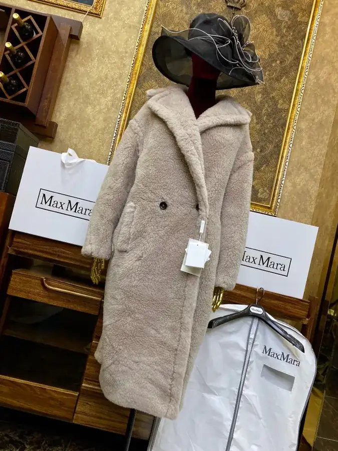 MaxMara Teddy Bear Bag in Grained Cashmere