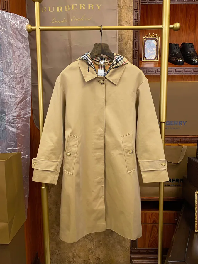 B Brand Latest Must Have Autumn Hoodie with Cotton Gabardine