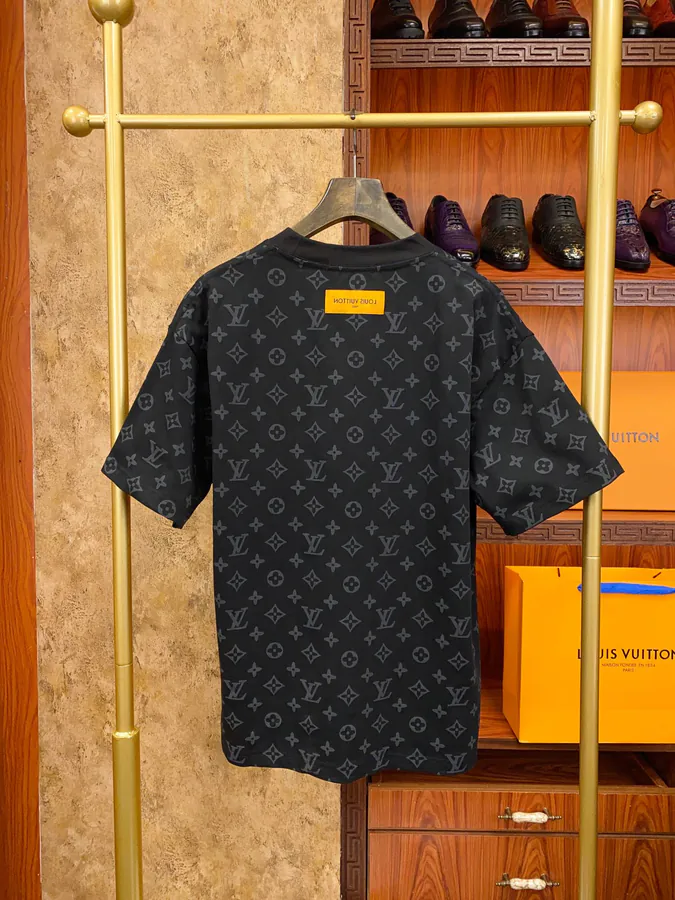 1V by Luggage Stylish Short Sleeve for Men and Women