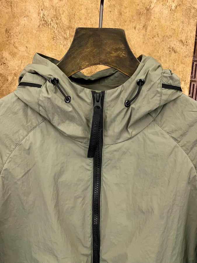ARC TERYX Lightweight Urban Outdoor Hoodie