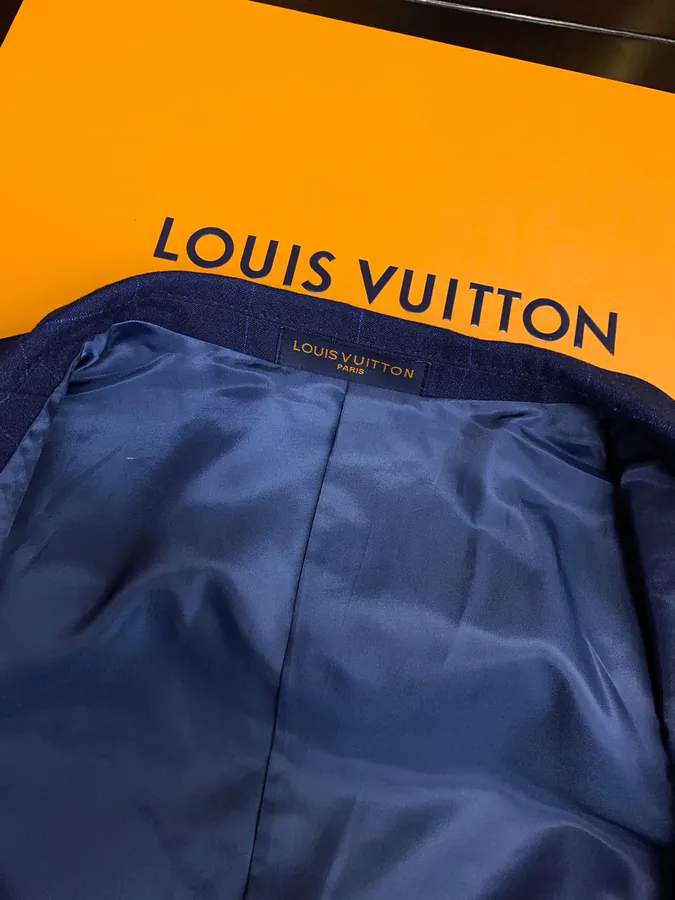 1V Loro Piana Two Piece Suit Set