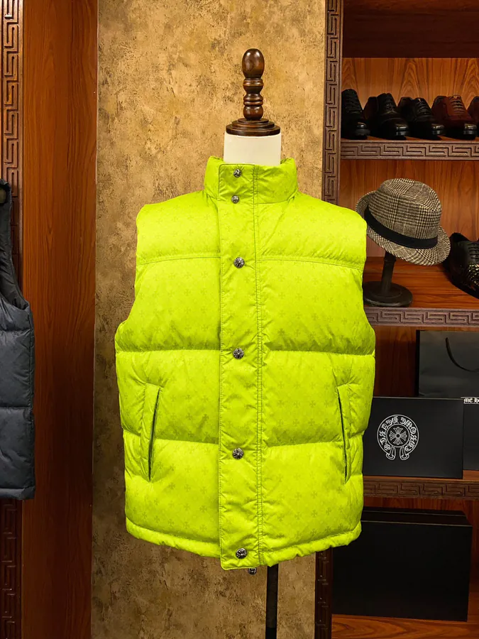 Come Hearts Dark Pattern Down Vest
