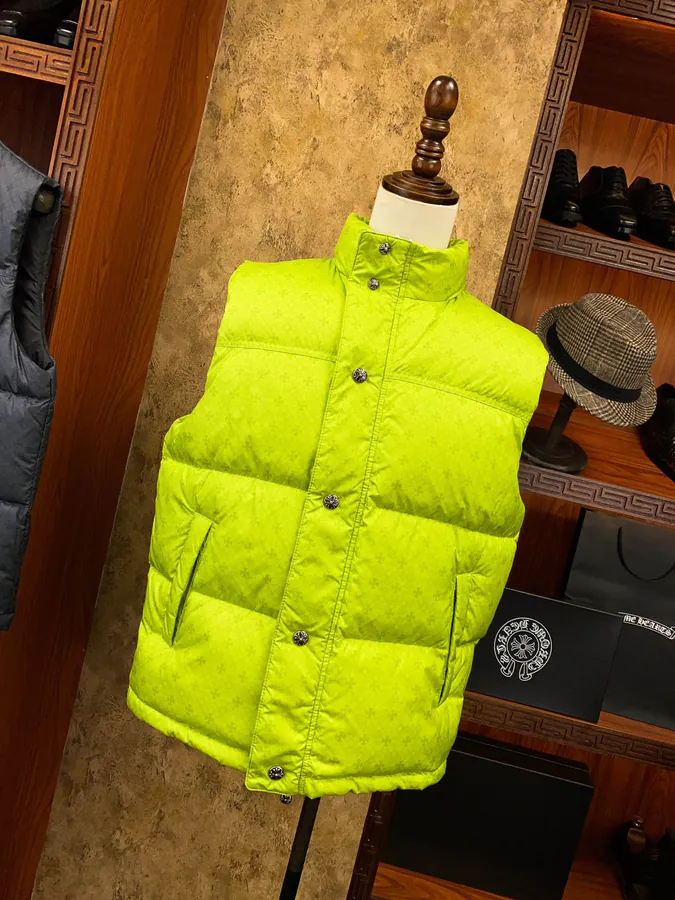 Come Hearts Dark Pattern Down Vest