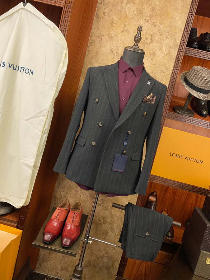 1V Loro Piana Exclusive Luxury Suit Set
