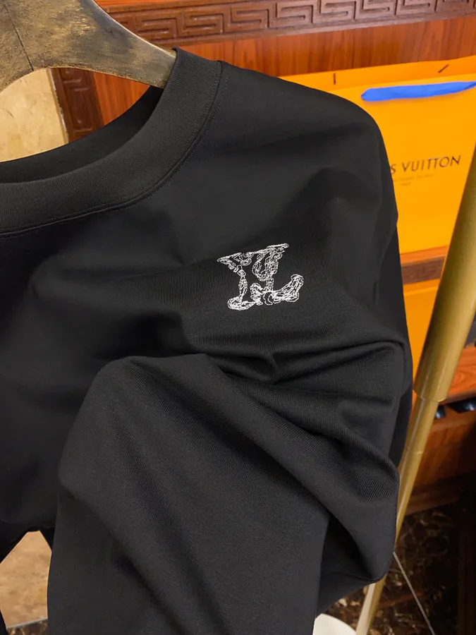 1V Luggage Brand Trendy Short Sleeve for Men and Women