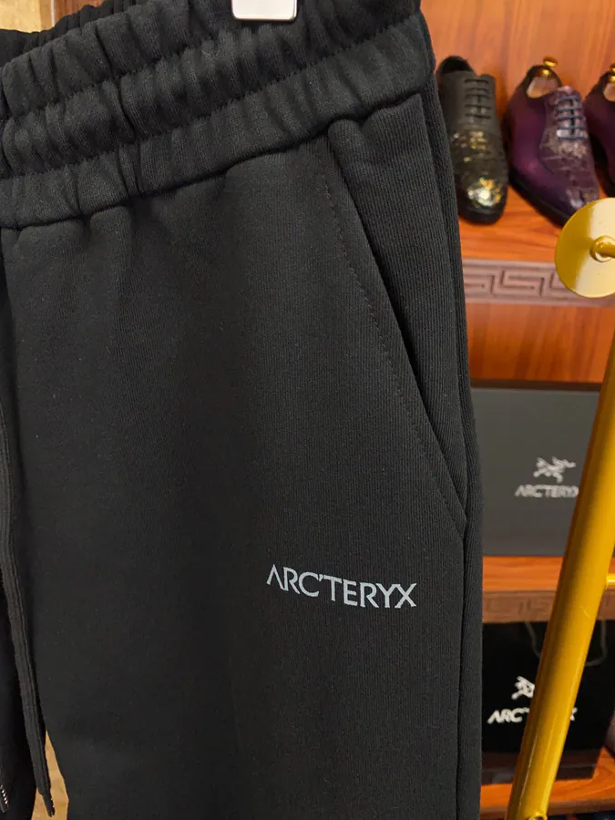 Arc'teryx Men and Women's Cotton Stripe Sweatpants
