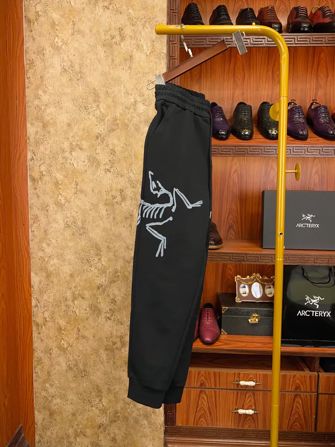 Arc'teryx Men and Women's Cotton Stripe Sweatpants