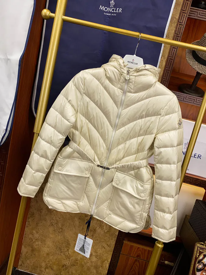 Argenno Women's Lightweight Down Jacket with Adjustable Waistband