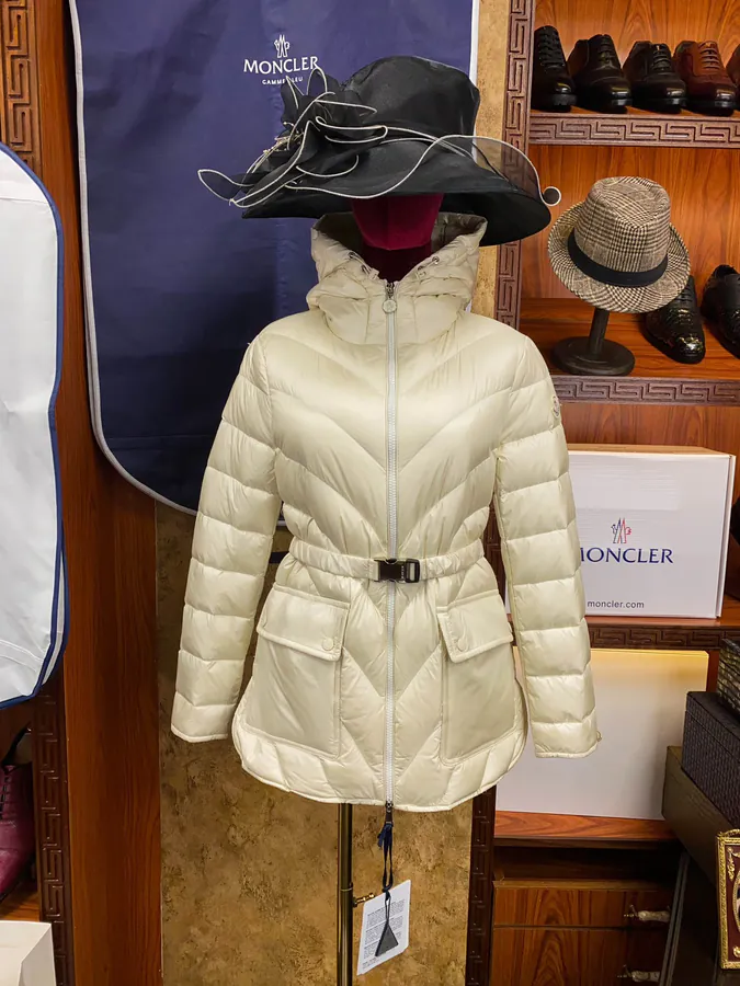 Argenno Women's Lightweight Down Jacket with Adjustable Waistband