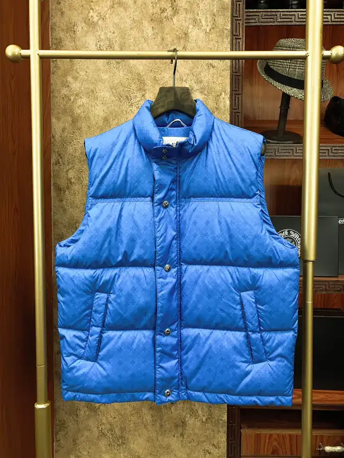 Come Hearts Dark Pattern Down Vest