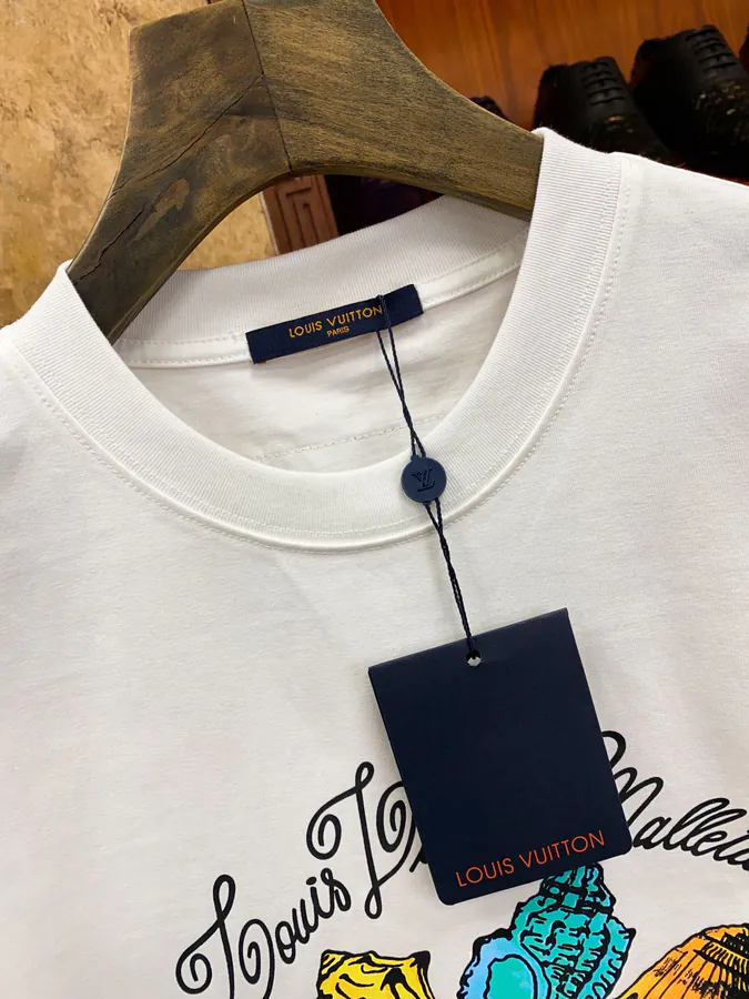 1V Loro Piana Men's and Women's Short Sleeve Trendy and Futuristic Design