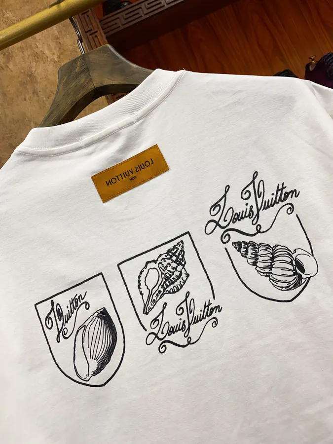 1V Loro Piana Men's and Women's Short Sleeve Trendy and Futuristic Design