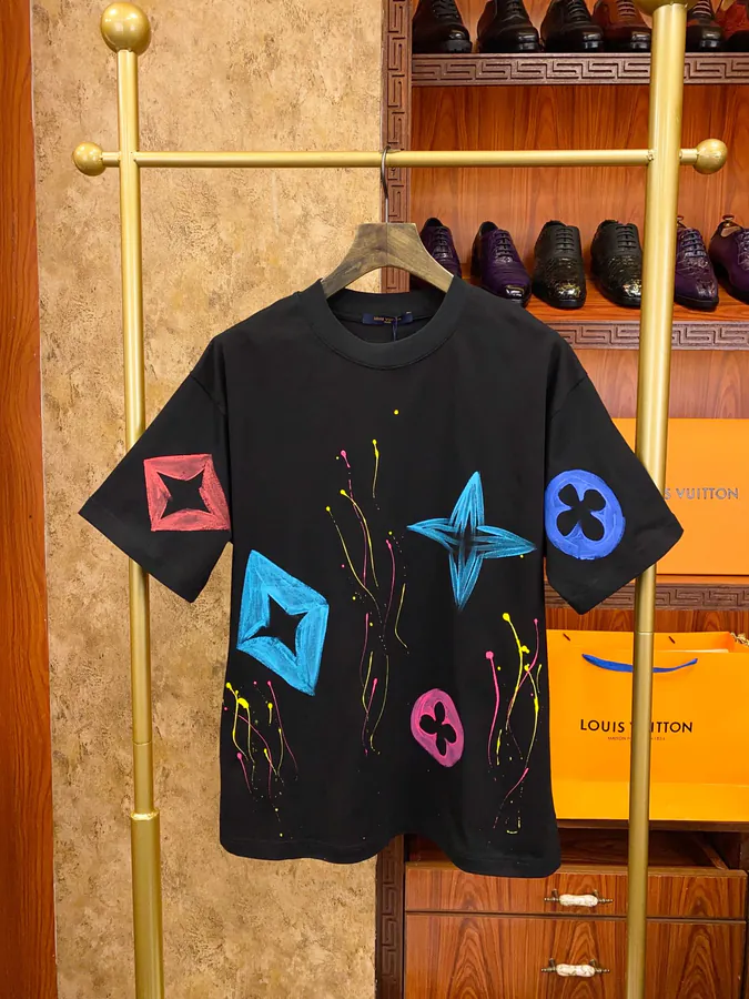 1V Armani Men's and Women's Short Sleeve Trendy and Futuristic Design