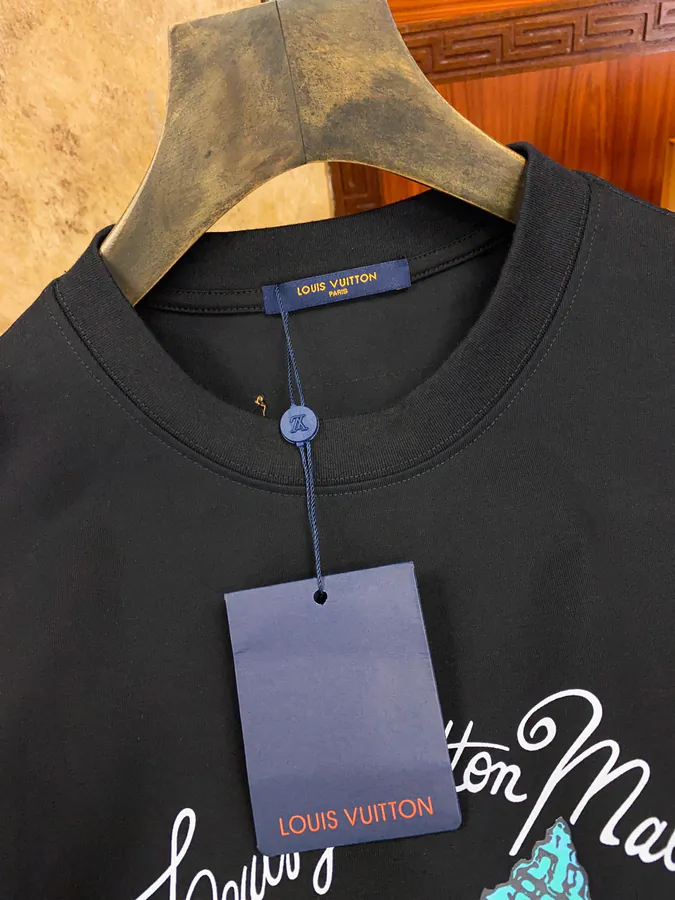 1V Loro Piana Men's and Women's Short Sleeve Trendy and Avant garde