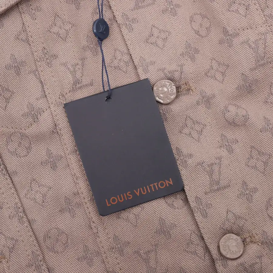 1V Loro Piana Grained Calfskin Bucket Bag