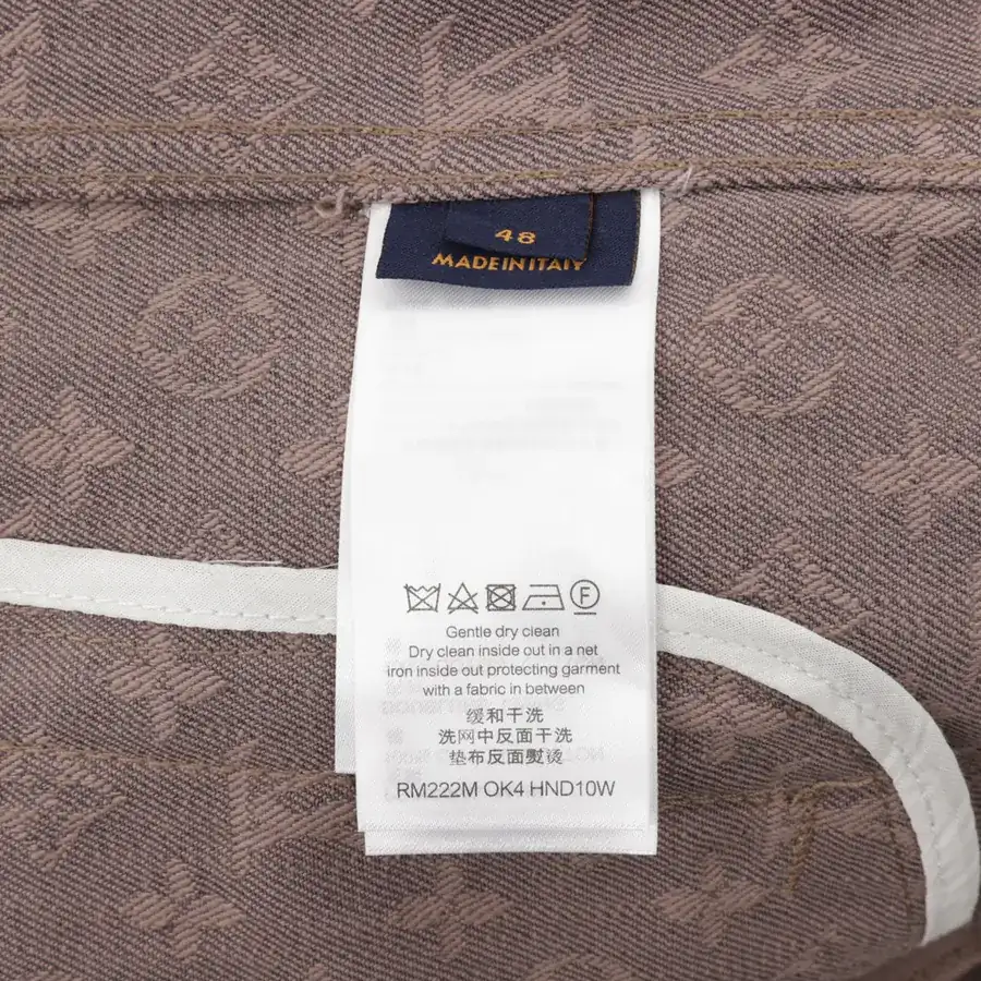 1V Loro Piana Grained Calfskin Bucket Bag