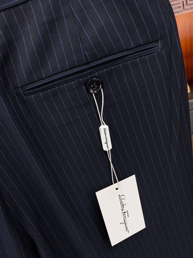 Ferragamo Noble Exclusive Men's Suit Set