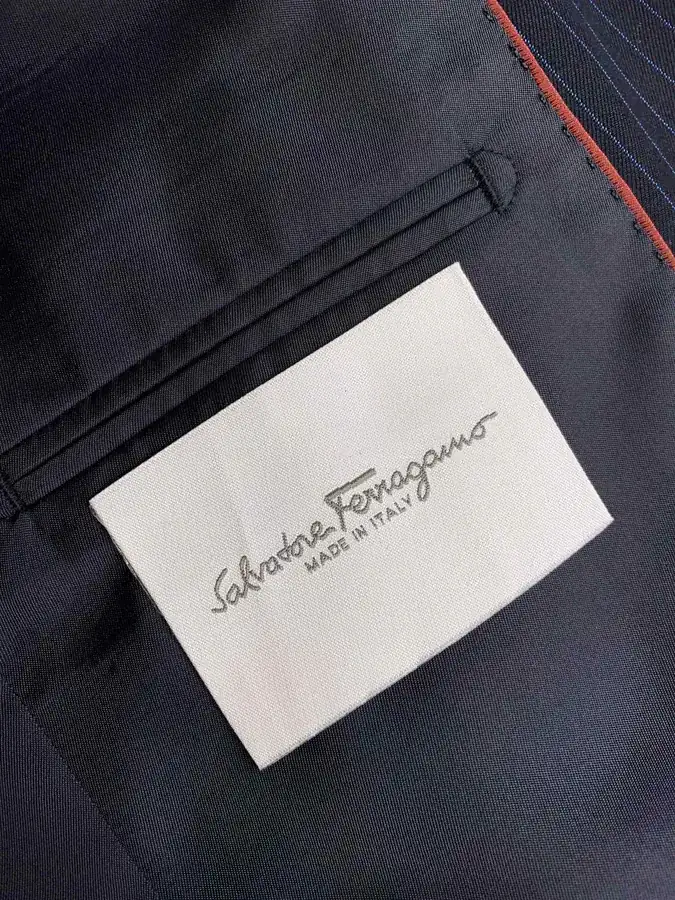 Ferragamo Noble Exclusive Men's Business Suit Set