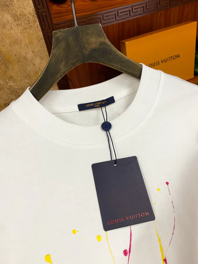 1V Loro Piana Men's and Women's Short Sleeve Trendy and Futuristic Design