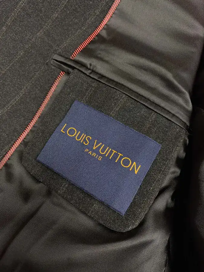 1V Loro Piana Exclusive Gentleman's Suit Set